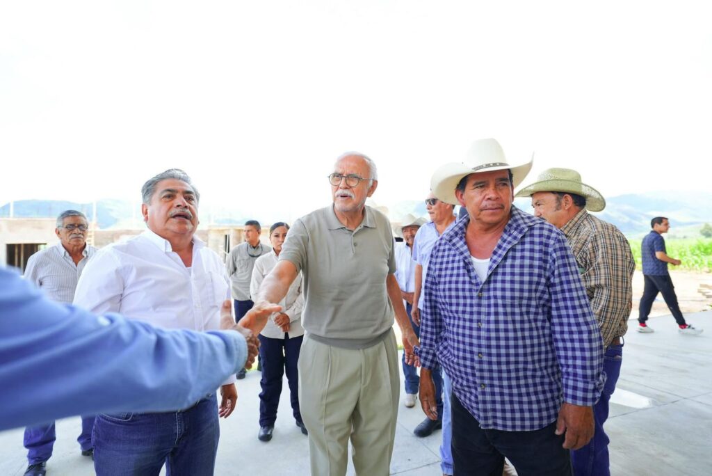 81c4a269-aa4d-41f6-a18c-016e24c2e406