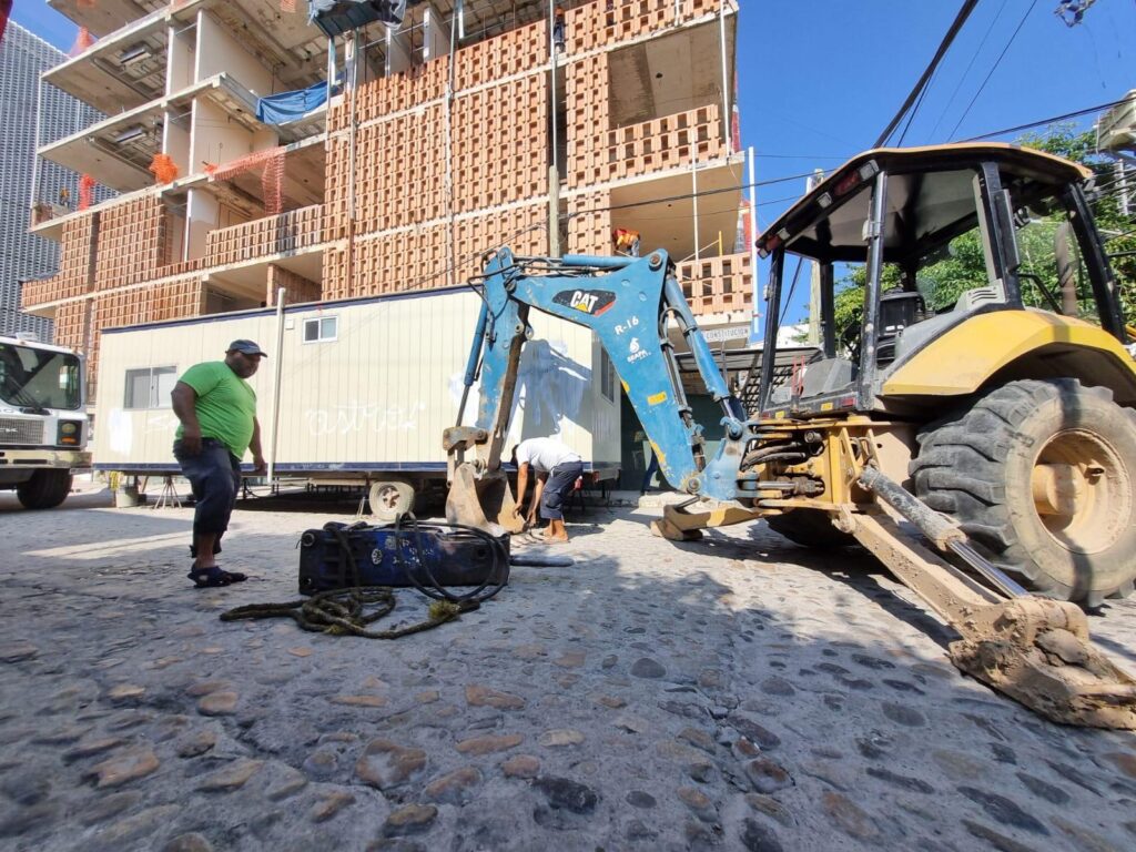 f8cc6e1c-b23d-435f-a73f-60f6990e2f98