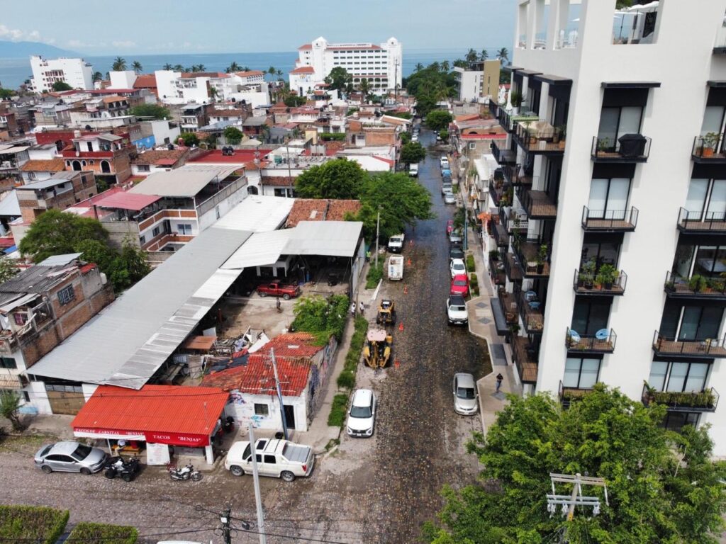 0013e3ab-f756-4a98-acbb-17f2ac34d04b