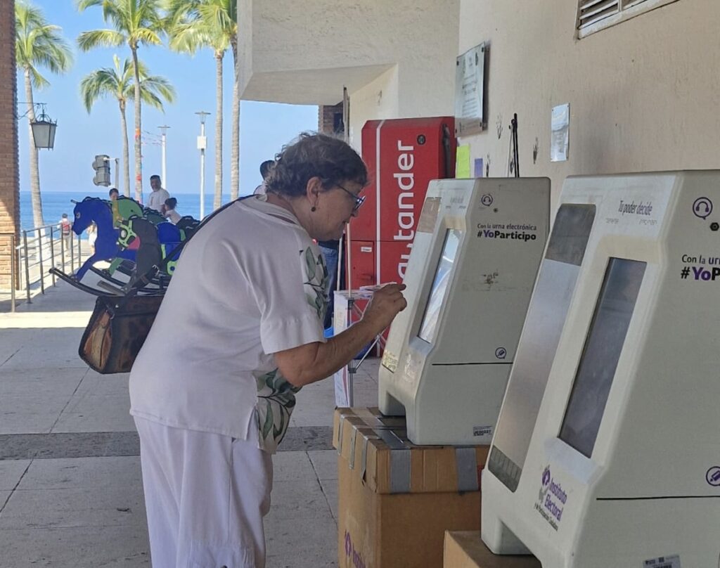 97bdb333-a79e-4bd8-8422-0f4e70788d8f