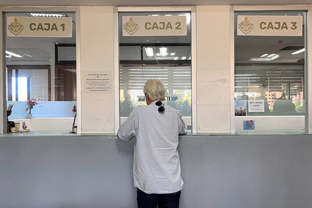 e56fe6c7-8dca-4870-9f22-bad06875b127