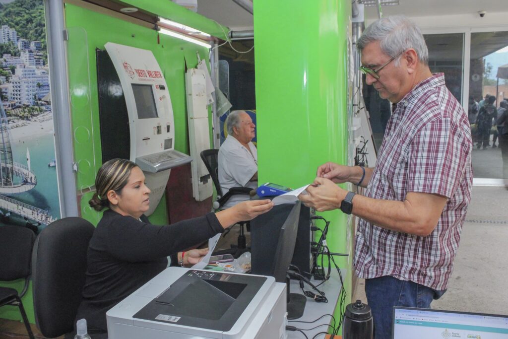 6c1cc8bc-dd71-4815-9e2c-86509c2636a5