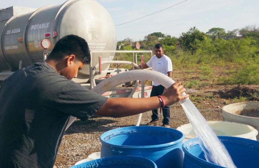 e646e6d7-b272-4db3-a43c-d3c83d2de383