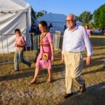 Claudia Sheinbaum y Miguel Ángel Navarro entregan en Santa María del Oro tarjetas de la Pensión Mujeres Bienestar