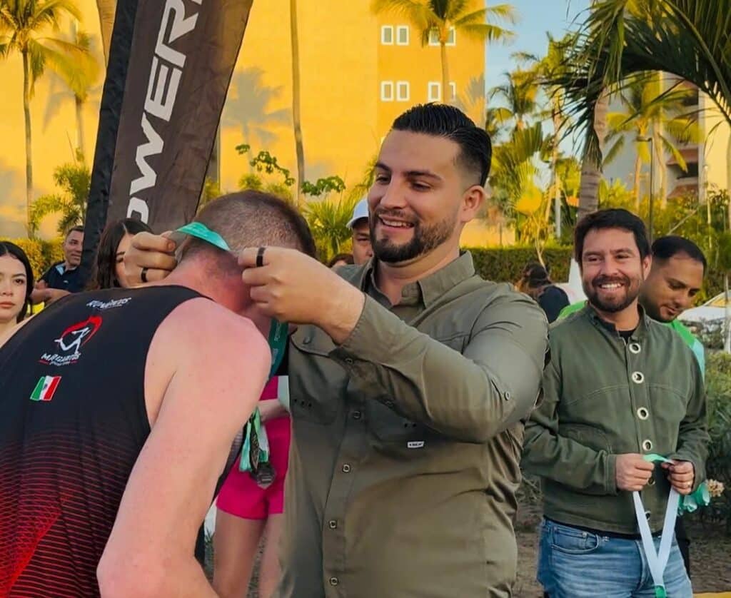 a6264e7d-0f3b-4a15-a2f1-5fe9a0cbaf57