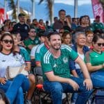Arquitecto Luis Munguía vive la pasión mundialista junto a la afición vallartense