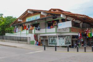 Mercados municipales, una experiencia imperdible este verano en Puerto Vallarta