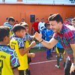 Israel Santillán refrenda su compromiso con el deporte en las finales de la Liga Municipal de Fútbol