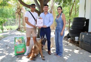 Israel Santillán fortalece el bienestar animal con más adopciones responsables