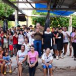 Reciben colonos de El Mangal a Juan Carlos Castro