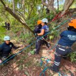 Bomberas vallartenses se preparan para simposio internacional con curso de rescate vertical