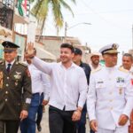 Desfile cívico reúne a familias de Bahía de Banderas por el 216 aniversario de la Independencia