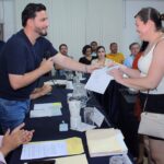 Ayuntamiento entrega apoyo a locatarios afectados por incendio en el mercado 5 de Diciembre