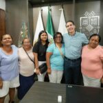Héctor Santana respalda a vendedores de playa de Bahía de Banderas afectados por las lluvias